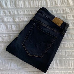 American Eagle Hi-Rise Jeans - Size 8